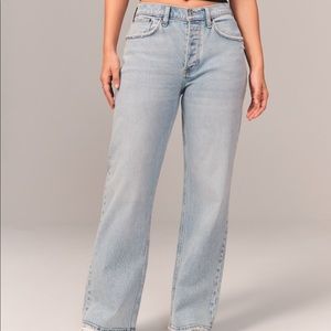 **SOLD** 90s high rise straight leg jeans